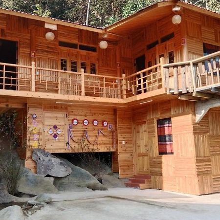 Higland Homestay Bac Ha Exterior foto